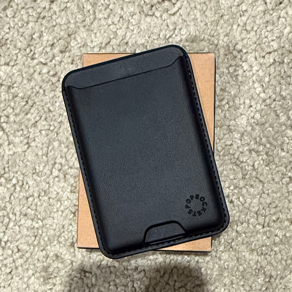 Black PopSocket Wallet
